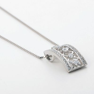 シルバーネックレス