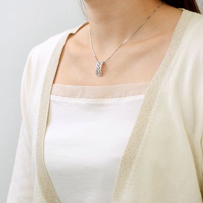 シルバーネックレス