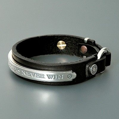 レザーブレスレット