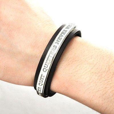 レザーブレスレット