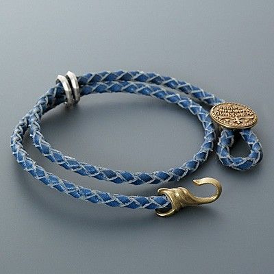 レザーブレスレット