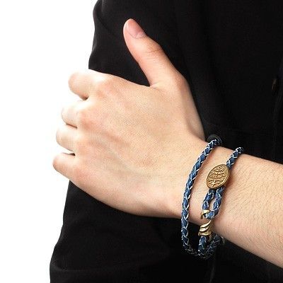 レザーブレスレット