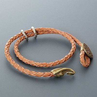 レザーブレスレット