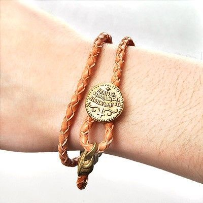 レザーブレスレット