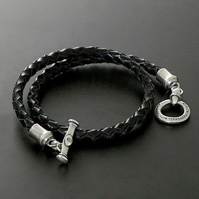 レザーブレスレット