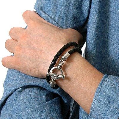 レザーブレスレット