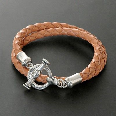 レザーブレスレット