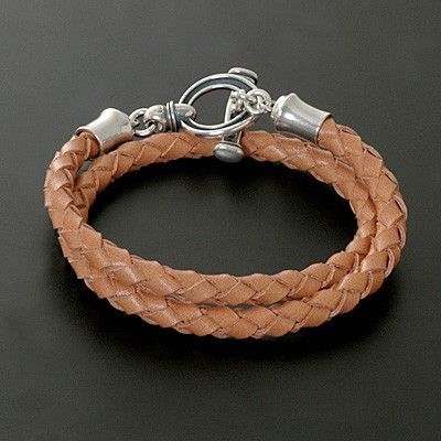 レザーブレスレット