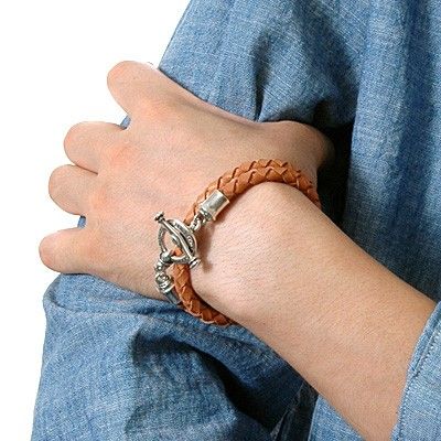 レザーブレスレット