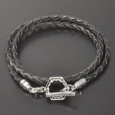 レザーブレスレット