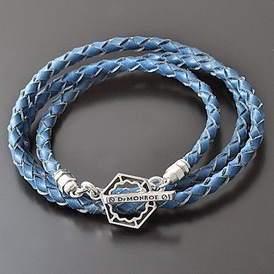 レザーブレスレット