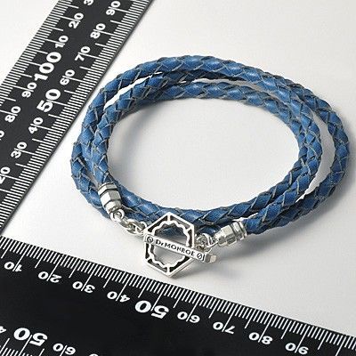 レザーブレスレット