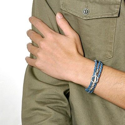 レザーブレスレット