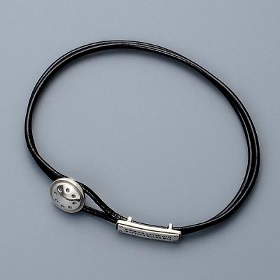 レザーブレスレット