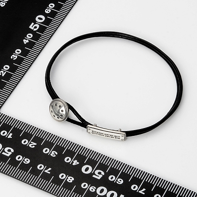 レザーブレスレット