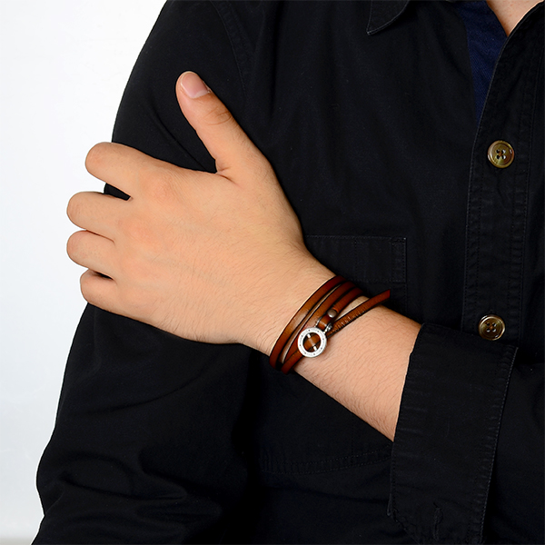 レザーブレスレット