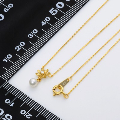 シルバーネックレス