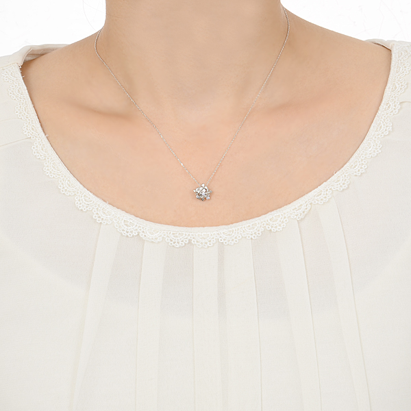 シルバーネックレス