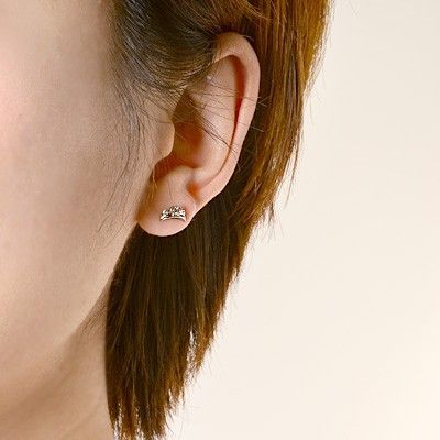シルバースタッドピアス