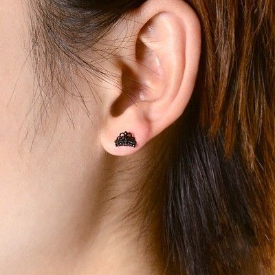 シルバースタッドピアス