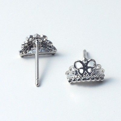 シルバースタッドピアス