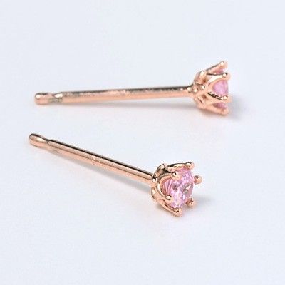 シルバースタッドピアス