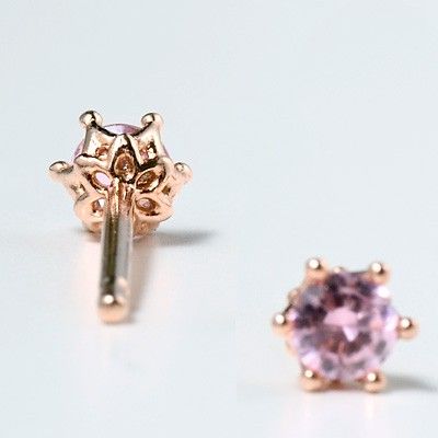 シルバースタッドピアス