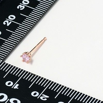 シルバースタッドピアス