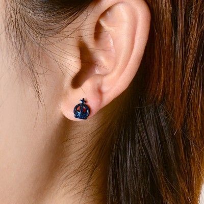 シルバースタッドピアス