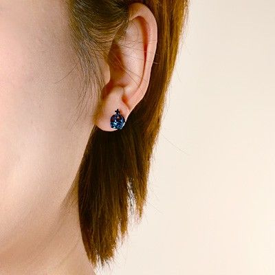 シルバースタッドピアス