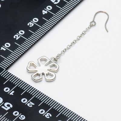 純チタンフックピアス