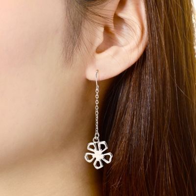 純チタンフックピアス