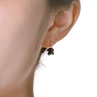 シルバースタッドピアス