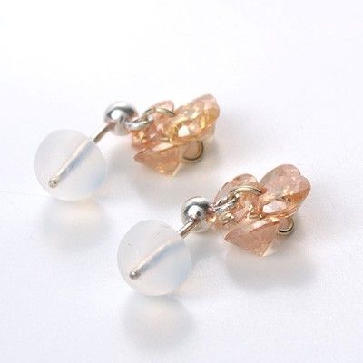 シルバースタッドピアス