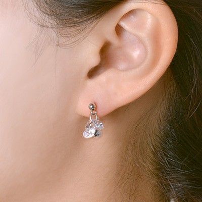 シルバースタッドピアス