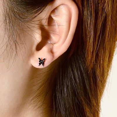 シルバースタッドピアス