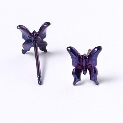 シルバースタッドピアス