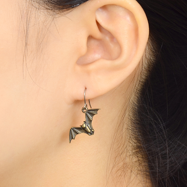 純チタンフックピアス