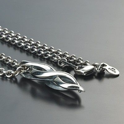 シルバーネックレス