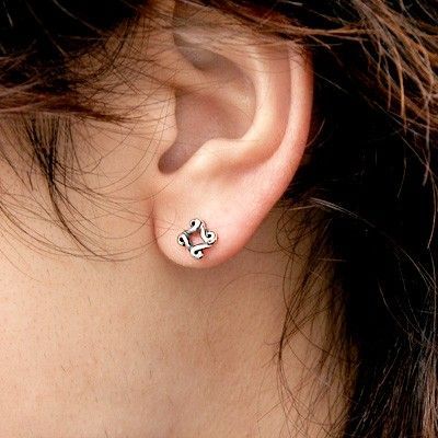 シルバースタッドピアス(片耳用)