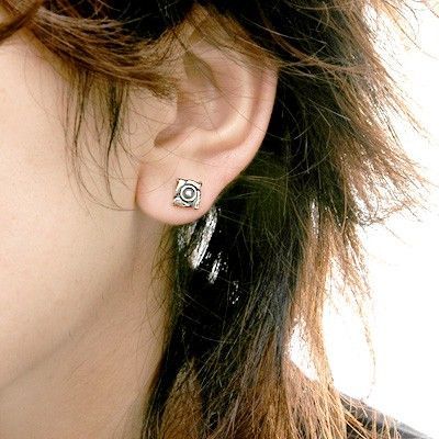 シルバースタッドピアス(片耳用)