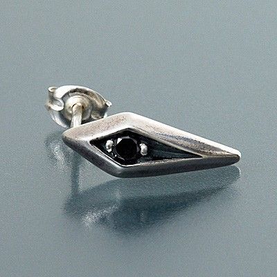 シルバースタッドピアス