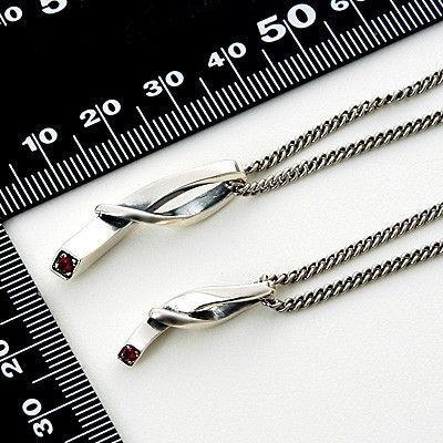 シルバーペアネックレス