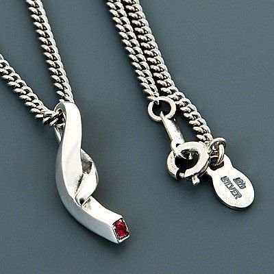 シルバーネックレス