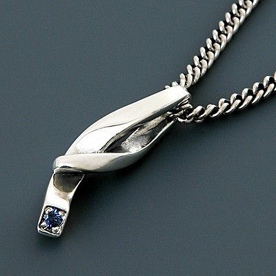 シルバーネックレス