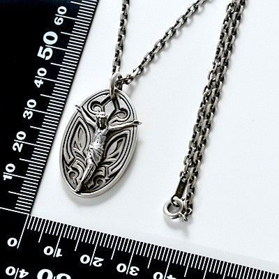 シルバーネックレス