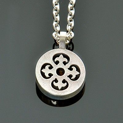 シルバーネックレス