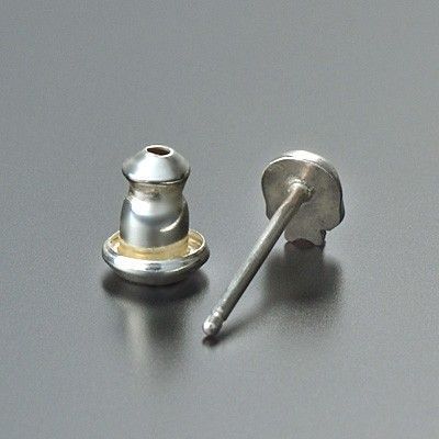 シルバースタッドピアス(片耳用)