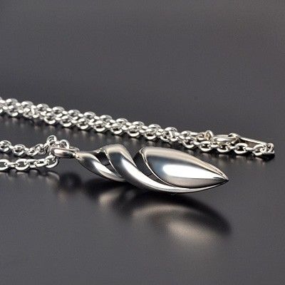 シルバーネックレス