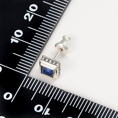 シルバースタッドピアス(片耳用)